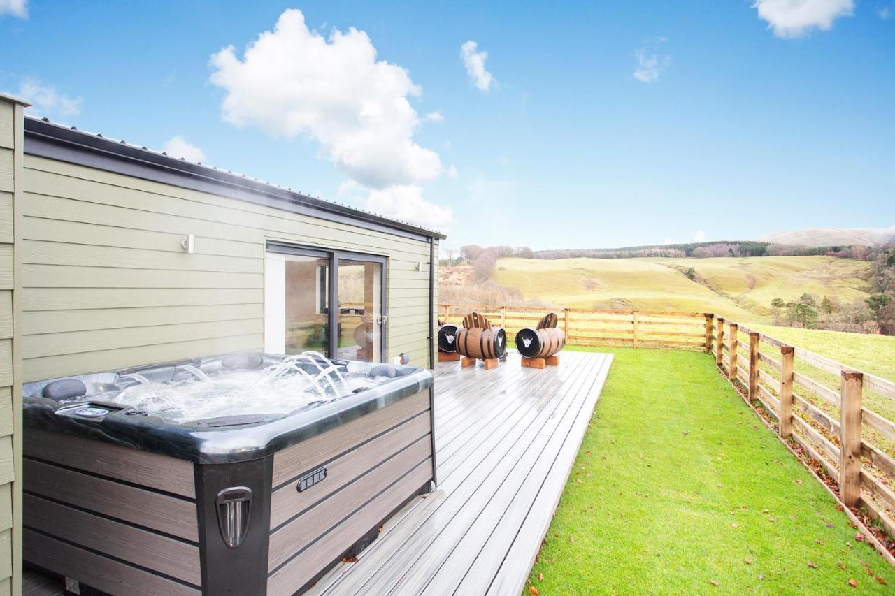 Shiphorns Luxury Cabin With A Hot Tub Eddleston Exterior foto